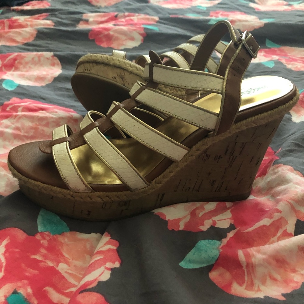 Wedges - Picture 2 of 3